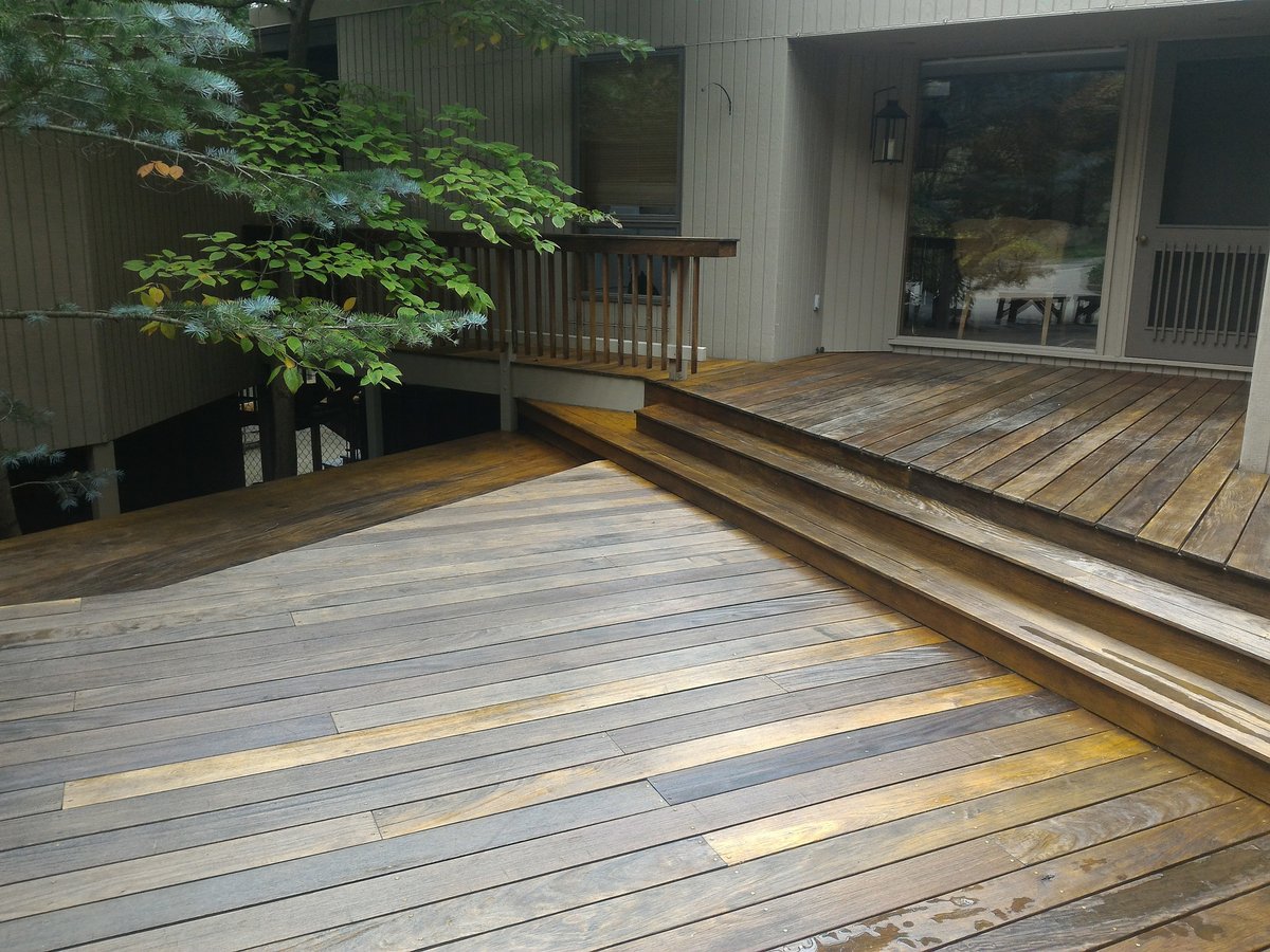 teakwood deck restaining